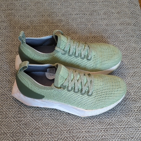 Allbirds Forage Green Tree Flyer Women's Knit Sneakers - Picture 2 of 9